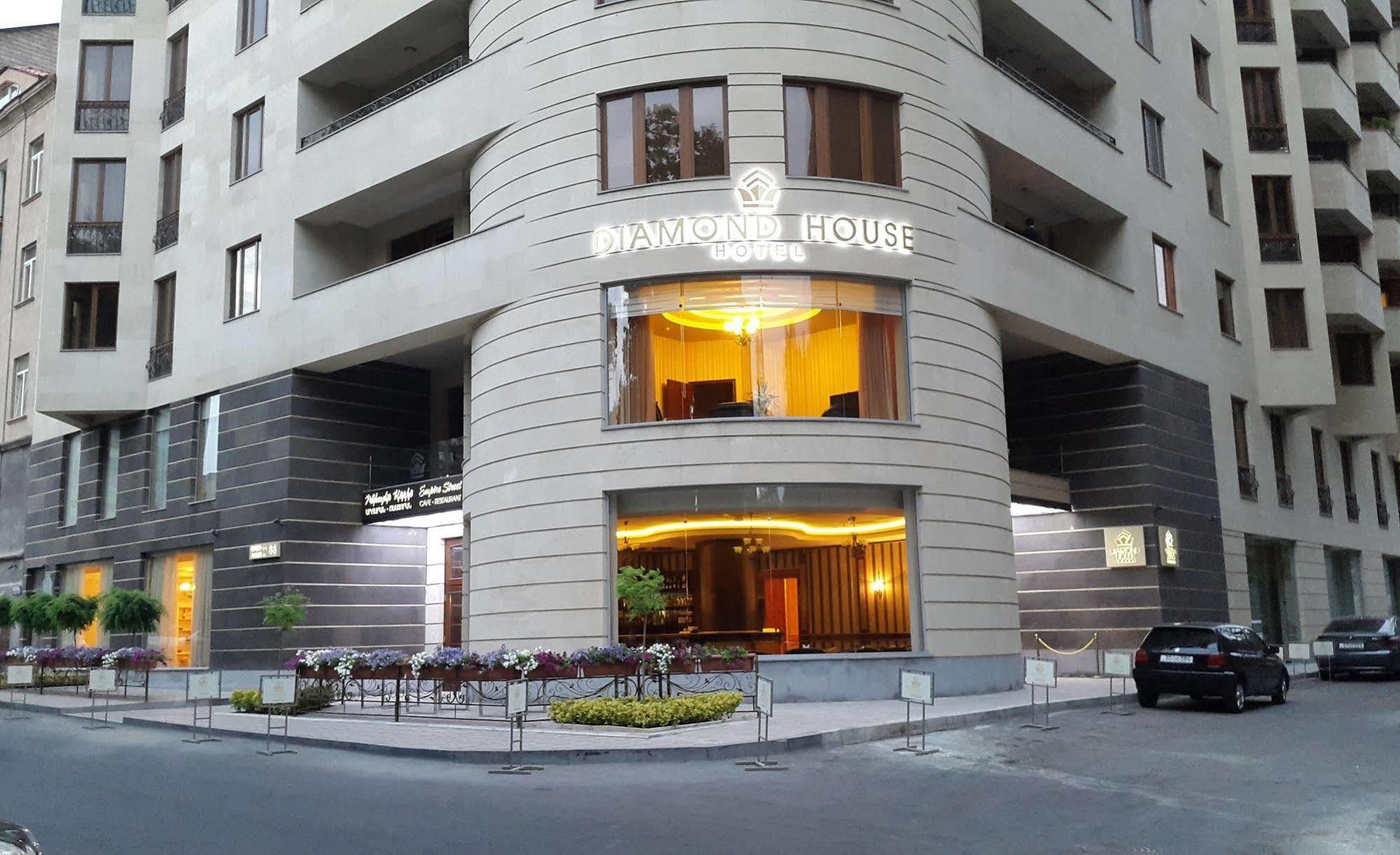 Diamond Hotel Ereván Exterior foto